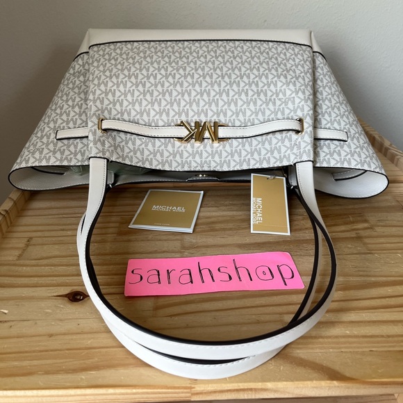 🌼Michael Kors Purse - Picture 5 of 14